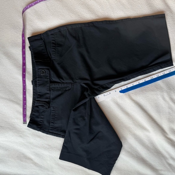 Ann Taylor Signature Black Shorts - Picture 3 of 5